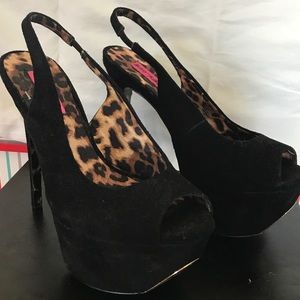 New Betsey Johnson Sling Back Platform Heels 8.5